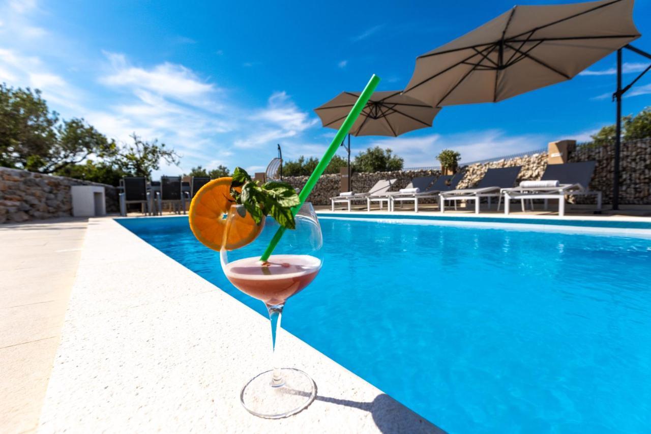 Luxury Apartments Mauro With Heated Pool Božava Exterior foto