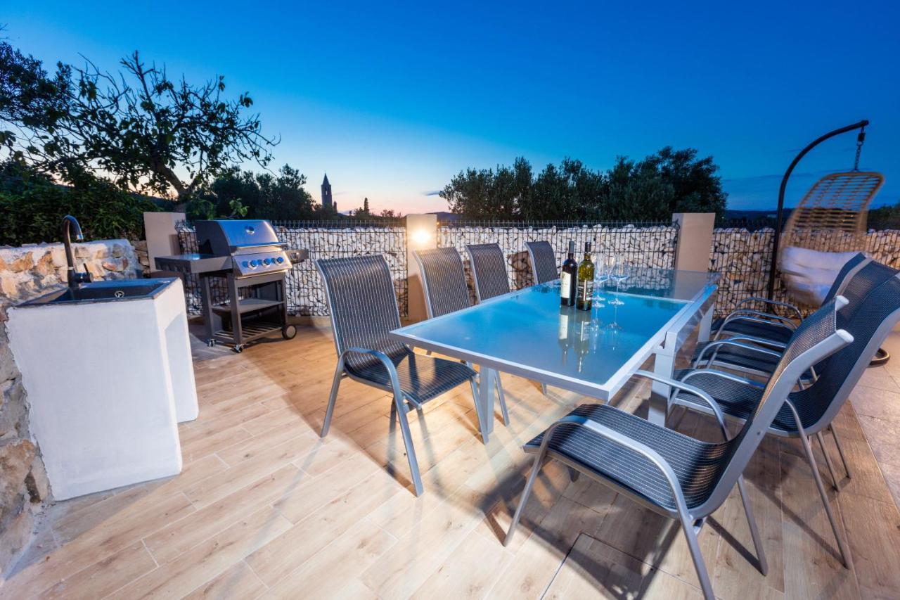 Luxury Apartments Mauro With Heated Pool Božava Exterior foto